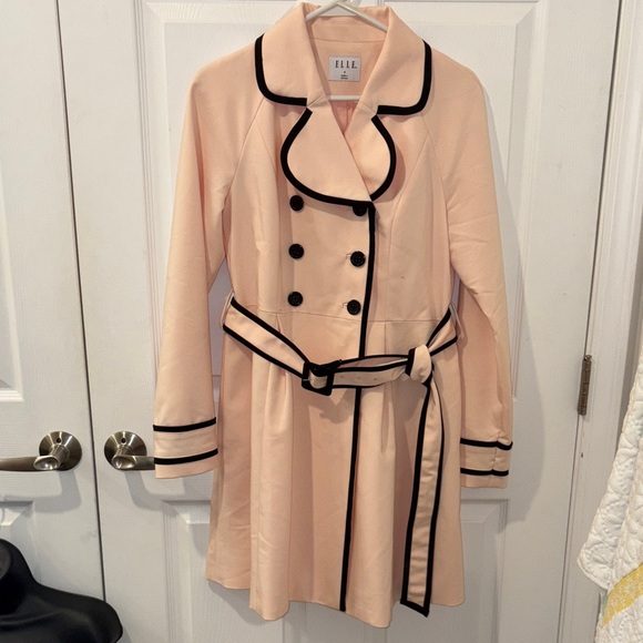 Elle Pink Double-Breasted Coat with Black Trim - Picture 4 of 17